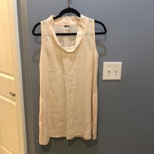Linen tunic size XS (fits like a S)